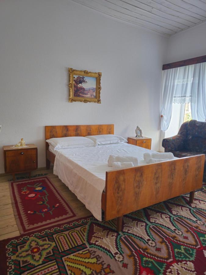 Traditional House Shapllo Gjirokastra Zewnętrze zdjęcie
