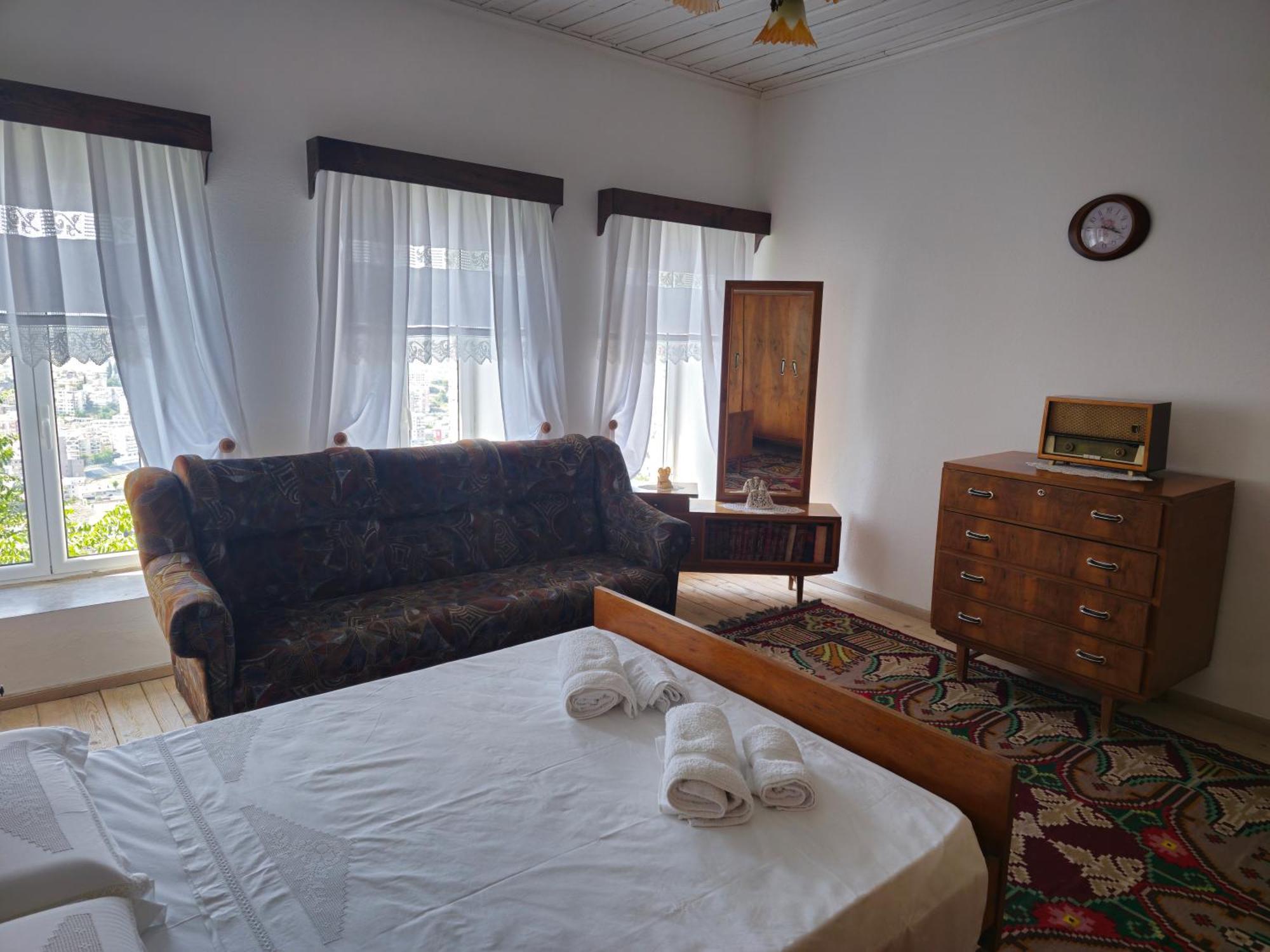 Traditional House Shapllo Gjirokastra Pokój zdjęcie